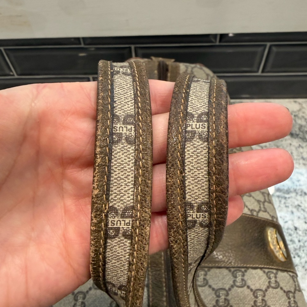 Gucci Plus Vintage Brown Monogram Travel Bag - Picture 9 of 16